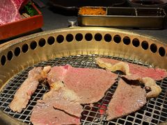 -铭牛烧肉·和牛海鲜自助(高新月牙湖店)