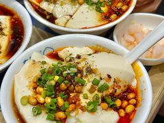 -李与白包子铺(桐梓林店)