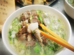 -铁军鲜羊肉汤