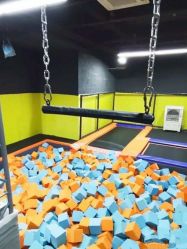 -蹦贝运动中心·蹦床·攀岩·闯关(龙岗店)