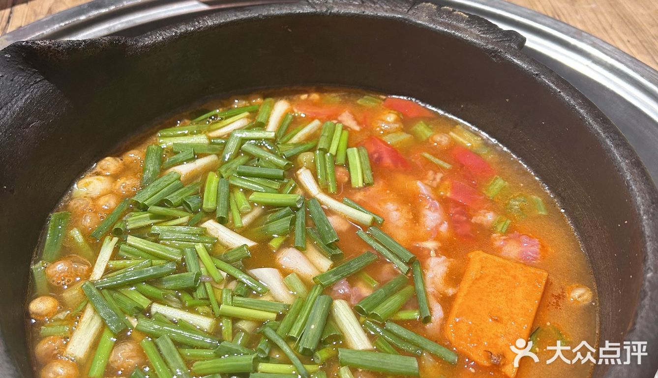 吃在成都|贵州有句老话说:三天不吃酸，走路打窜窜