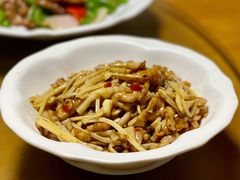 鱼香肉丝-大隐隐于市私房菜(保和小区店)