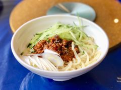 传统炸酱面-东北人粗粮饺子坊(南山店)