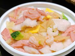 经典爆三样-闫府私房菜·老字号(恒隆店)