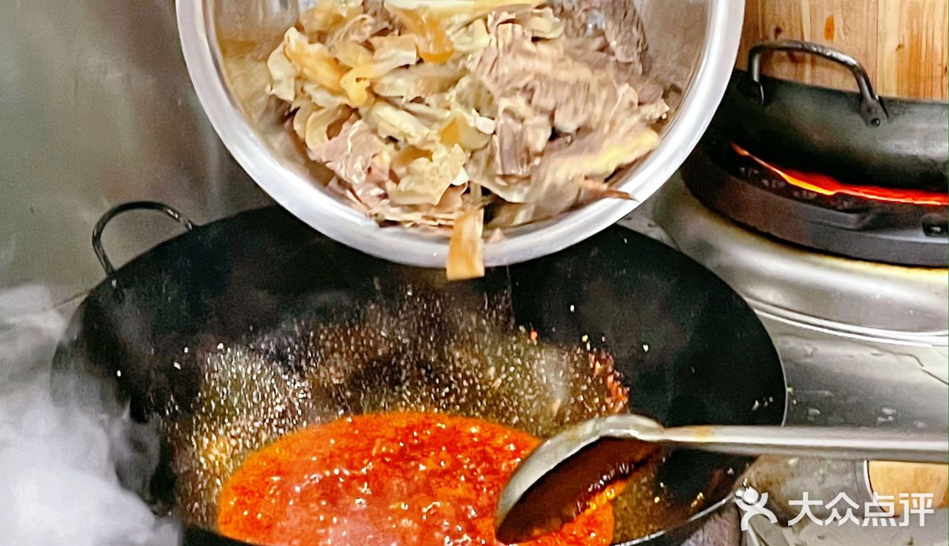 坐标杭州，谁还没吃上馒头夹牛肉啊