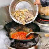 坐标杭州，谁还没吃上馒头夹牛肉啊