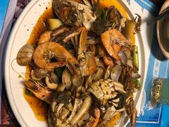招牌香辣蟹-臻鲜燕海鲜融合餐厅(金陵style店)