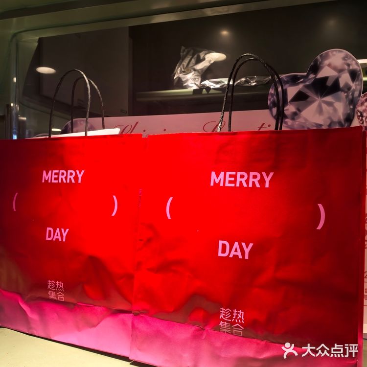 我宣布：这个面包🥯今年蕞佳[自拍][自拍]