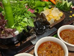 -蘸小院铁锅炖·蘸酱菜·东北菜(怀远门店)