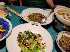 -呷湘厨·鱼汤捞饭·剁椒鱼头·辣椒炒肉(国家会展中心店)