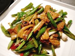 辣椒炒肉-六个大厨·秘制粤菜(广州塔店)