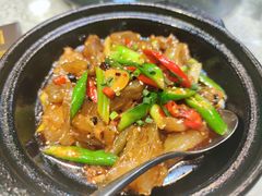 石锅干烧牛筋-马大胡子清真西北菜