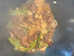 -哈尔滨烧烤·山河村铁锅炖(交大店)