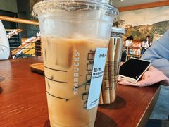 -星巴克(武汉金色港湾店)