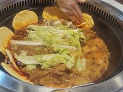-靠山屯东北铁锅炖(东北菜，古美西路店)