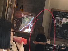 等位区-星巴克(广州东圃天银店)