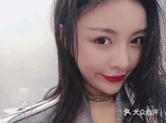 羽毛接发优势：接发纯手工，零感觉，随意梳理轻盈飘逸覆