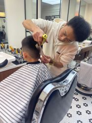 -理昂男士理发店 Barber shop