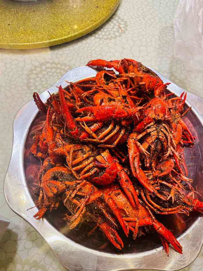 龙虾王-"味道的确不错!龙虾的个头也很大!就是螺丝."-大众点评移动版