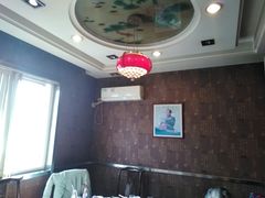 -橘子洲头湘菜馆