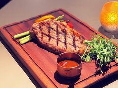 -Oasis Bar & Grill