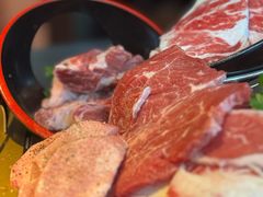 -铭牛烧肉·和牛海鲜自助(高新月牙湖店)