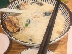 -鲜越鲜鱼粉(财富购物中心店)