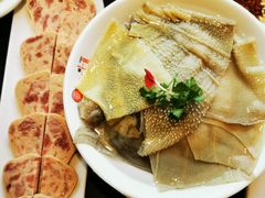 -一斗火锅·招财羊毛肚(北温泉九号店)