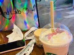 -星巴克(上海虹桥新天地二店)