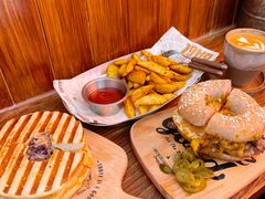 -Catch Bagel(芳草地店)