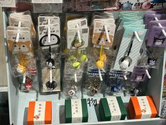-钟书阁(群光广场店)