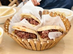-闫家驴肉老店(华电一校店)