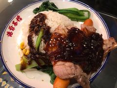 黑椒汁猪扒拼肠仔饭-港爺茶檔·茶餐厅(东晓南路店)