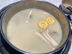 -三人行骨头王火锅(长寿店)