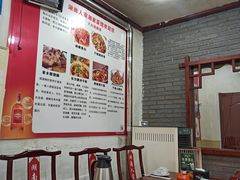-湖南人家湘菜馆(镇江路店)