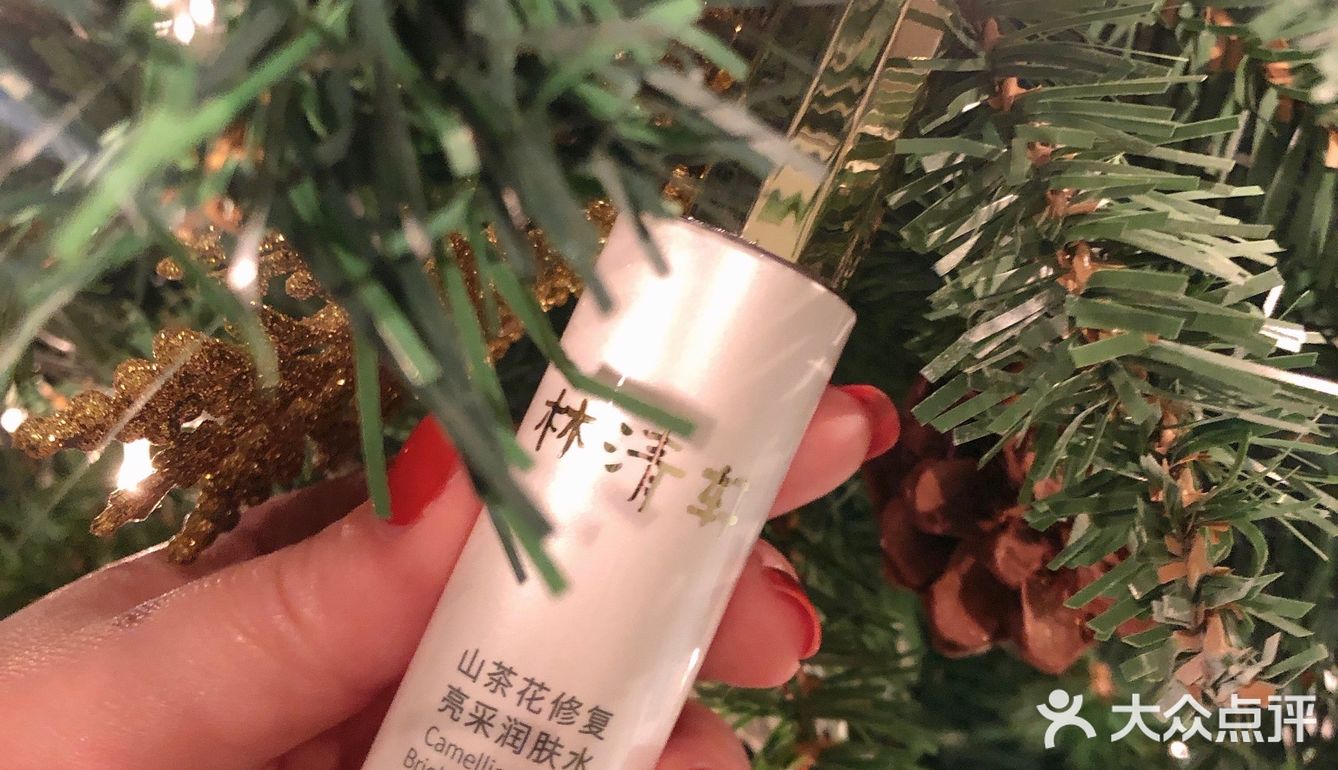 与柔肤液相同，洁面后使用