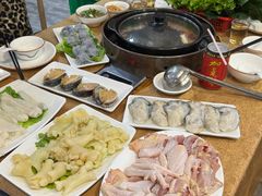 -濠轩阁特色生蚝火锅(水湾路店)