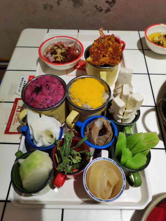 唐盅盅火锅(观音桥店)-"唐盅盅对于两个馋嘴猫来说确实太友好了.和.