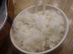 -愉肴麻辣香锅(中山路店)