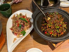 -云海肴·汽锅鸡·云南菜(天山百盛优客店)