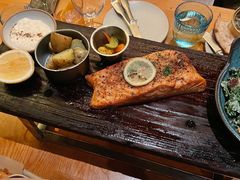 现烤三文鱼-THE CANNERY&JUJU 新鲜海鲜·牛排美食酒廊