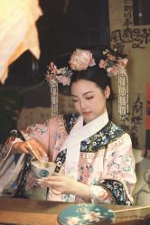 -一揽芳华汉服旗袍体验馆(拙政园店)