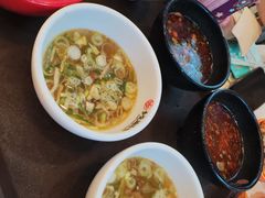 -乡党臊子面(丰庆公园店)