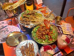 -何师烧烤Pro ·江湖川菜·小龙虾·精酿(太古里旗舰店)