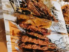 -老街烧烤大排档·地道湖北菜·龙虾馆(汉口火车站店)