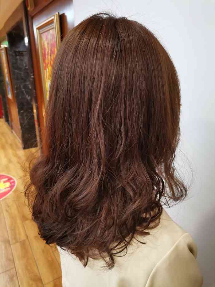 爱秀造型(五道口1店)-"【项目】头发护理 剪发在五道口爱秀一店.