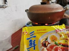 -威邵鸡煲(西华路总店)