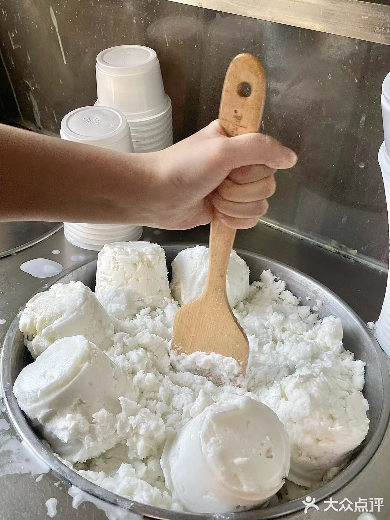 成都人都去吃！！！椰子蛋炒冰好好吃[流泪][流泪]