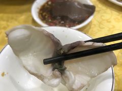 脆肉鲩鱼片-濠轩阁特色生蚝火锅(水湾路店)