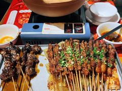 -李双猪·小龙虾·烧烤·羊肉煲(乐山店)
